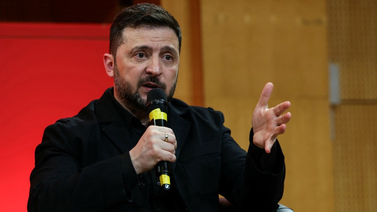 A Close Call in the Skies: Norwegian Officials Confirm Volodymir Zelenskyy’s Aircraft Narrowly Avoided Drone Strike in Moldavia