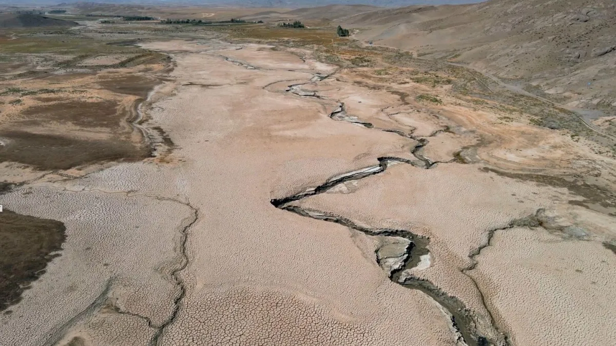 Global Alarm: The Rise of a ‘Super El Niño’ and the Threat to Human Security